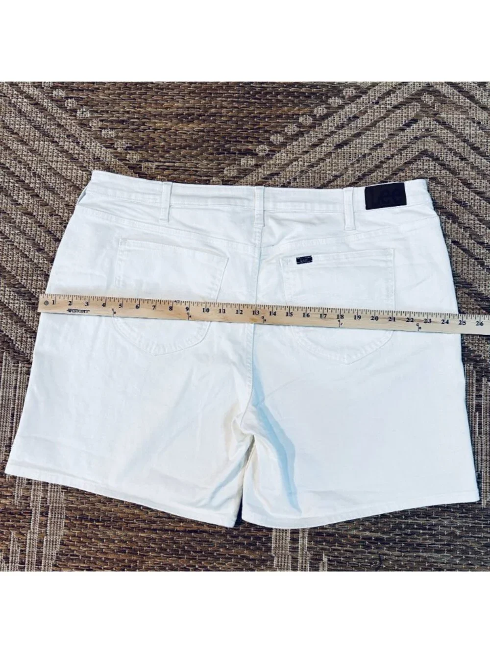 Lee Womens White Soft Denim Shorts Size 22 High Rise Casual Summer Wear